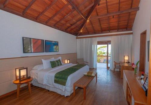 Deluxe Suite with Sea View,1538317600:JPEG